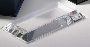 Crystal base Crystal base